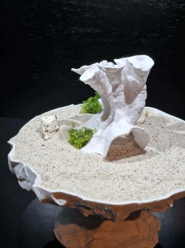 A fish tank cave by Aquireef - coral type natural 3d printable aquarium decor